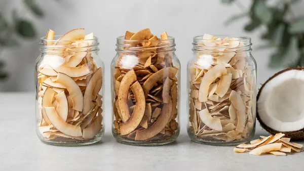Private-label coconut chips for a hotel minibar: flavour and packaging